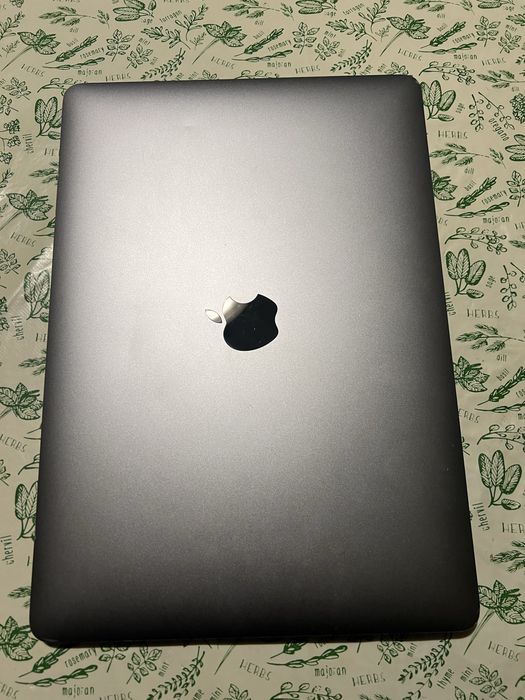 Macbook Air 2019 A1932 (АКБ потребує заміни)