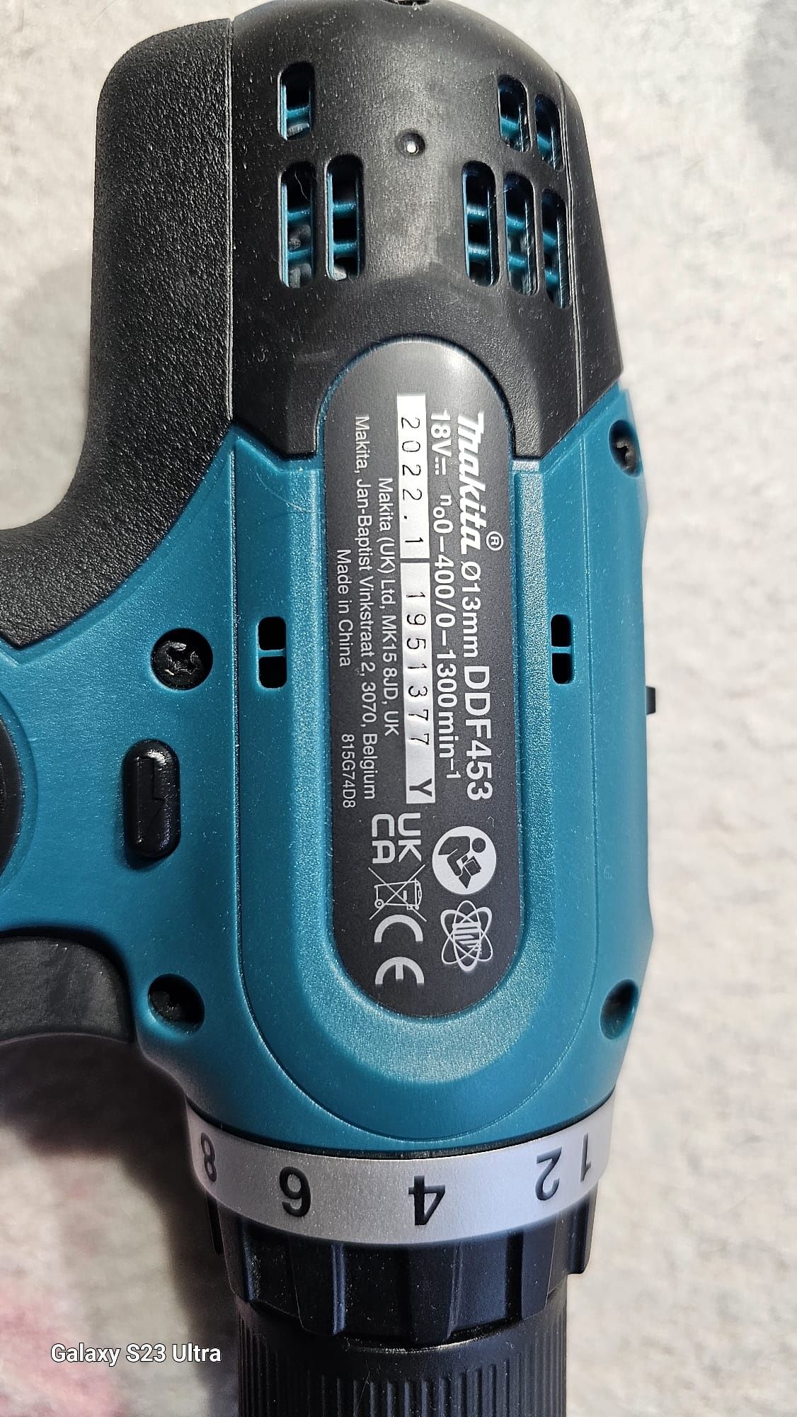 Zestaw dwóch wkrętarek Makita DDF 453
