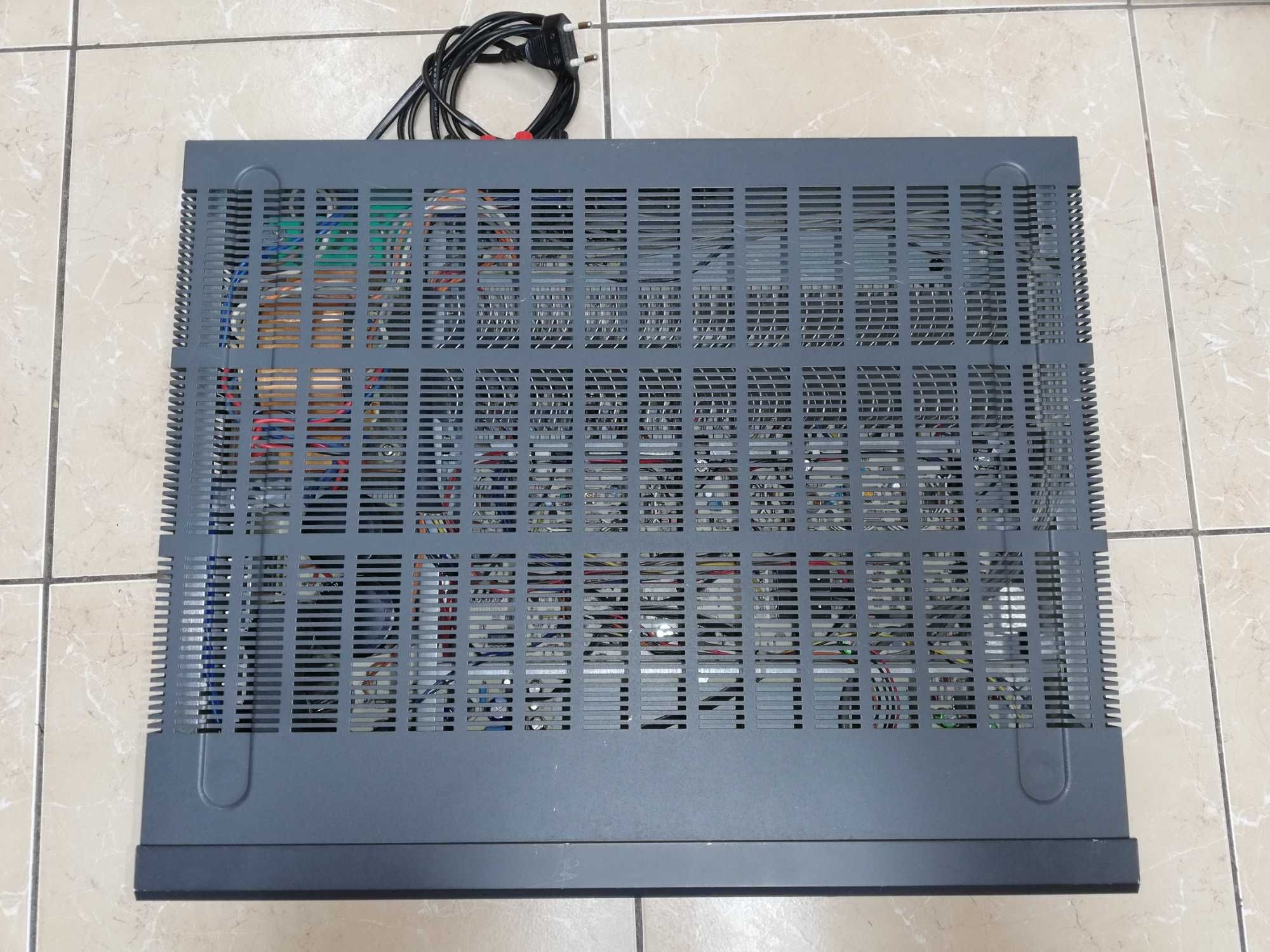 NAD 2400 Końcówka mocy wzmacniacz