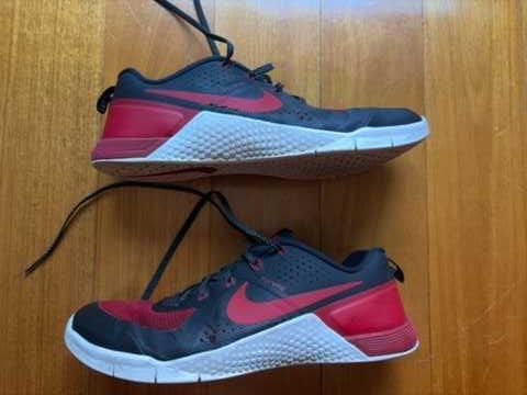 nike metcon 1 og banned