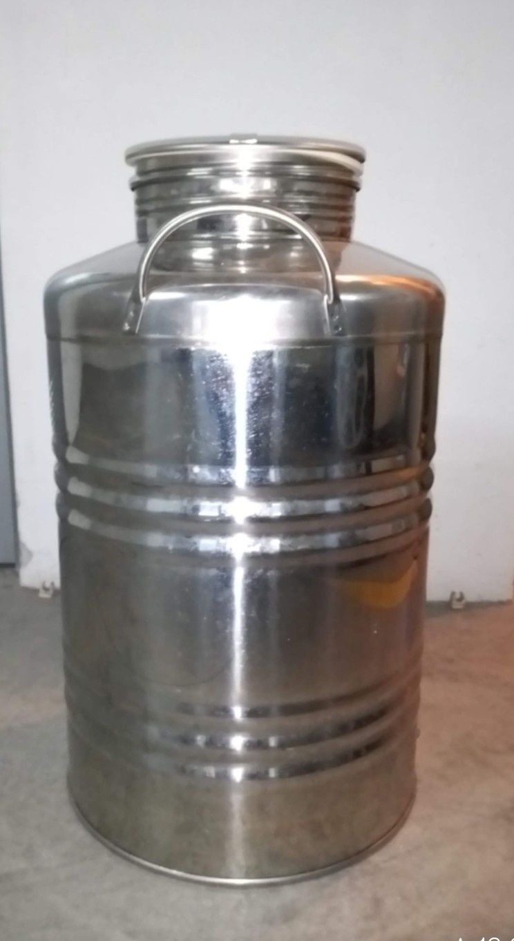 Cuba em inox 50 L com torneira