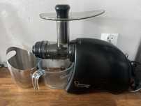 Wyciskarka Sana Juicer Omega Wolnoobrotowa czarna makaron lody