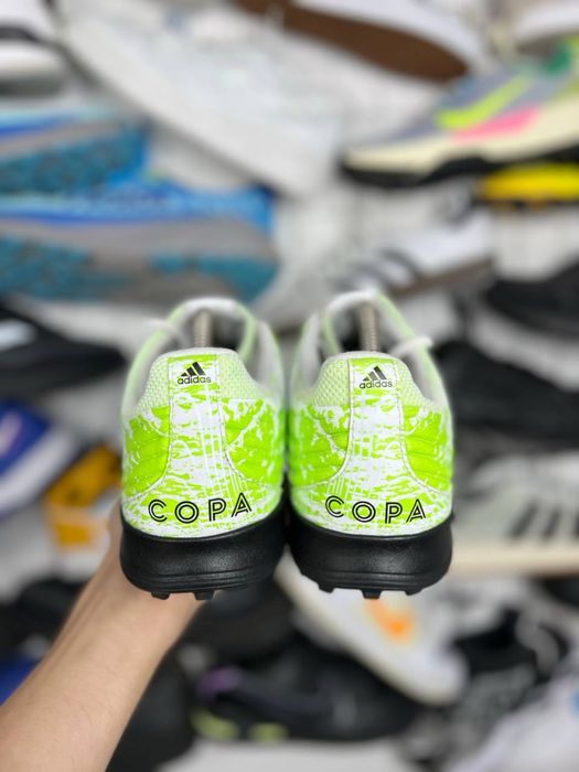 Сороконожки Adidas Оригинал р(46)