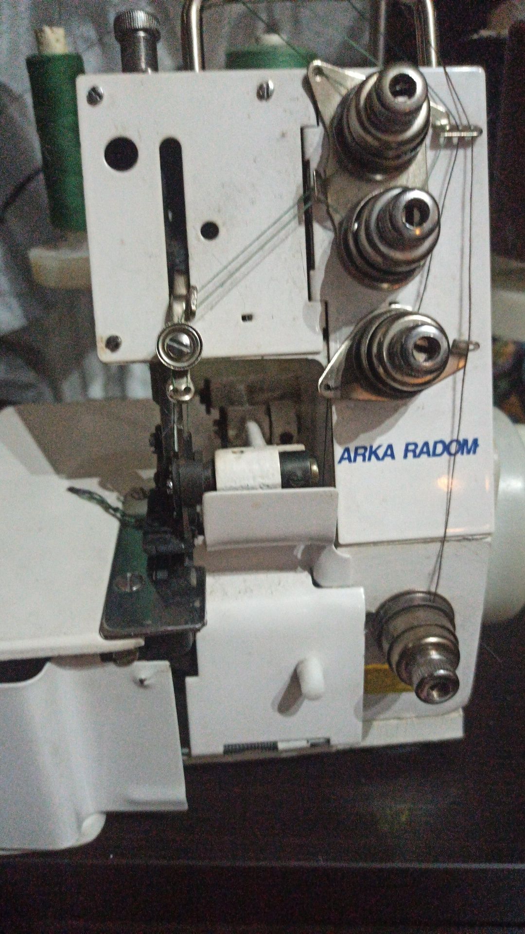 Overlock  4 nitkowy