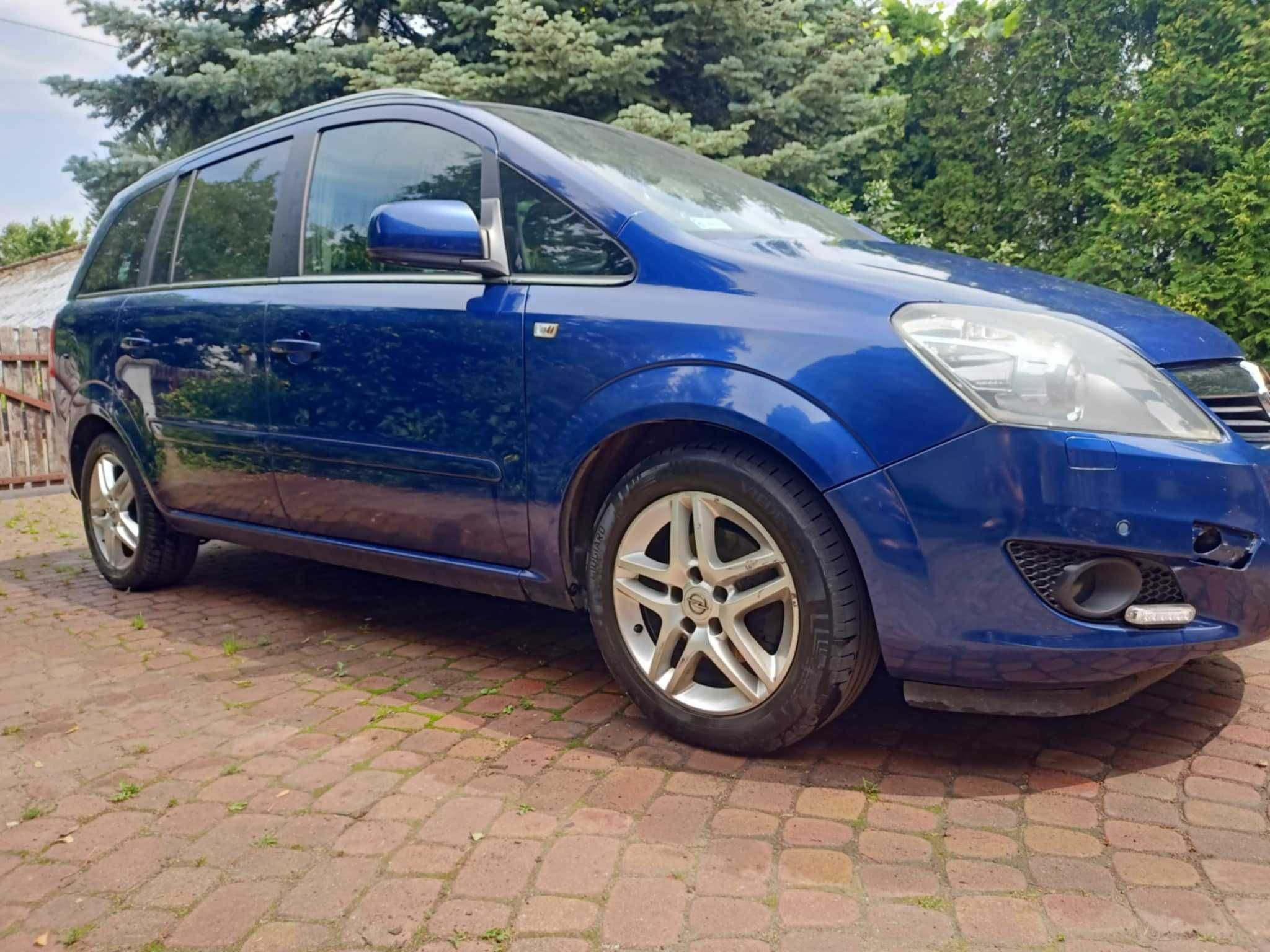 Opel Zafira B 1.8 LPG z 2011