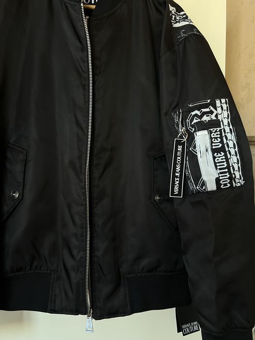 Продам чоловічу куртку бомбер Versace 52 р Оригінал L-XL