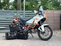 KTM Adventure SALON POLSKA, niski przebieg, akrapovic, kufry, grzane manetki