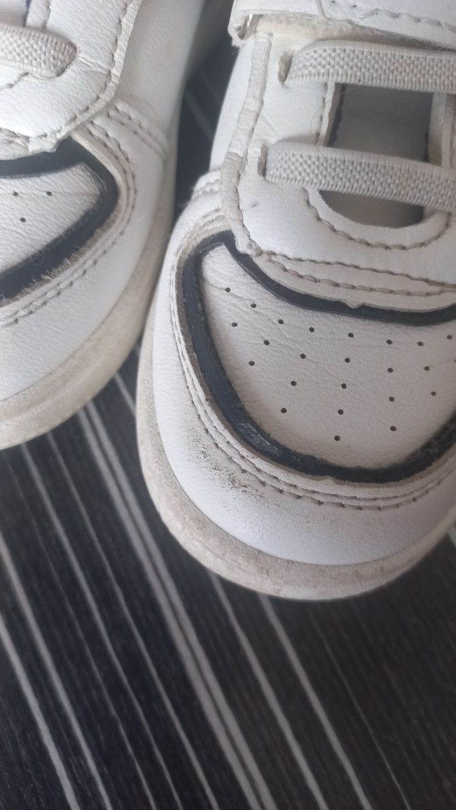 Adidaski 24 na rzep