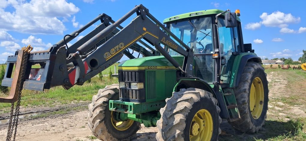 Трактор John deere 6600