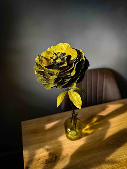 Kwiatek czarno-złoty (rozmiar M)