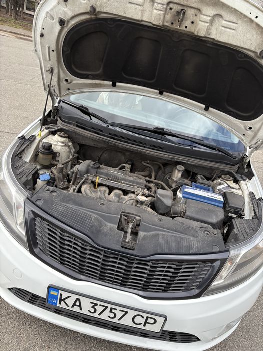 Продам KIA RIO (хетчбек, 2012 р.)