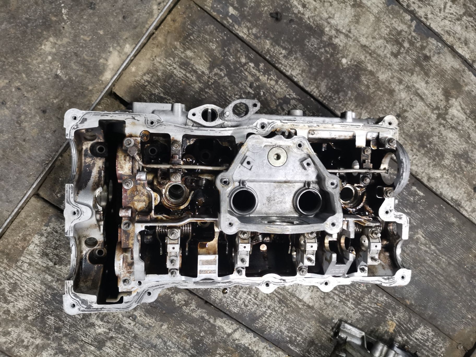 BMW E90 E91 E87 E46 N46 N42 głowica z podstawą wałka mimośrodowego