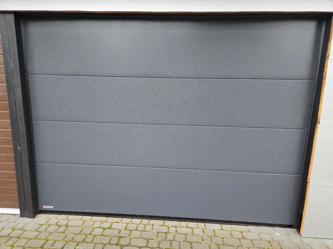 Brama segmentowana garażowa z napędem Krispol 3000 x 2250 + montaż