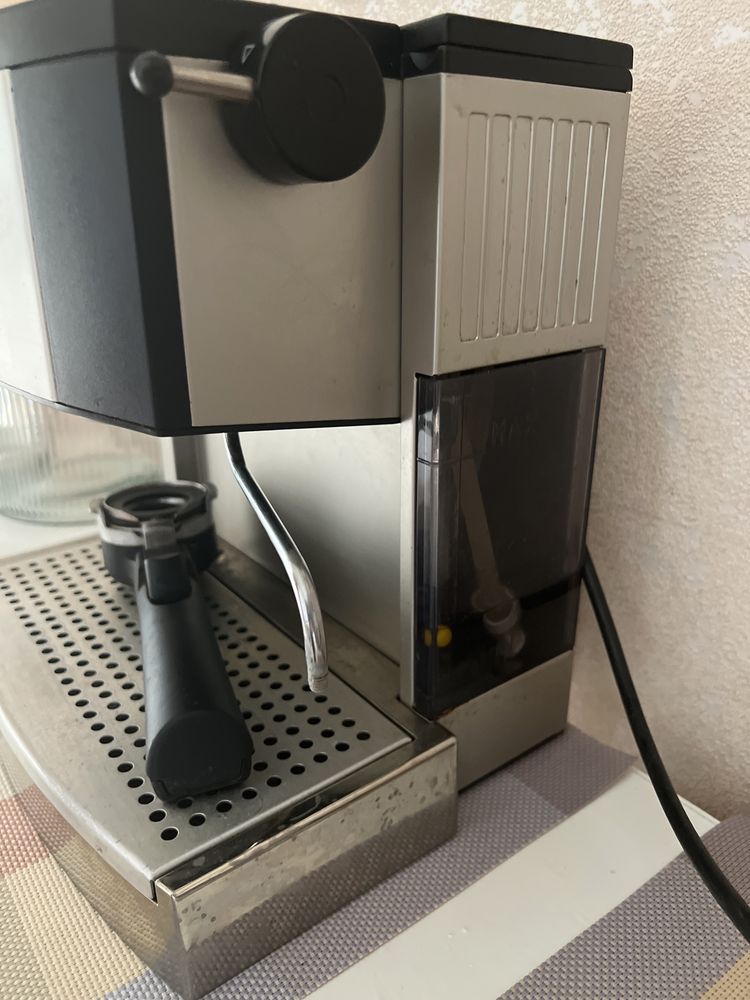 Кофемашина  delonghi , кавомашина delonghi,