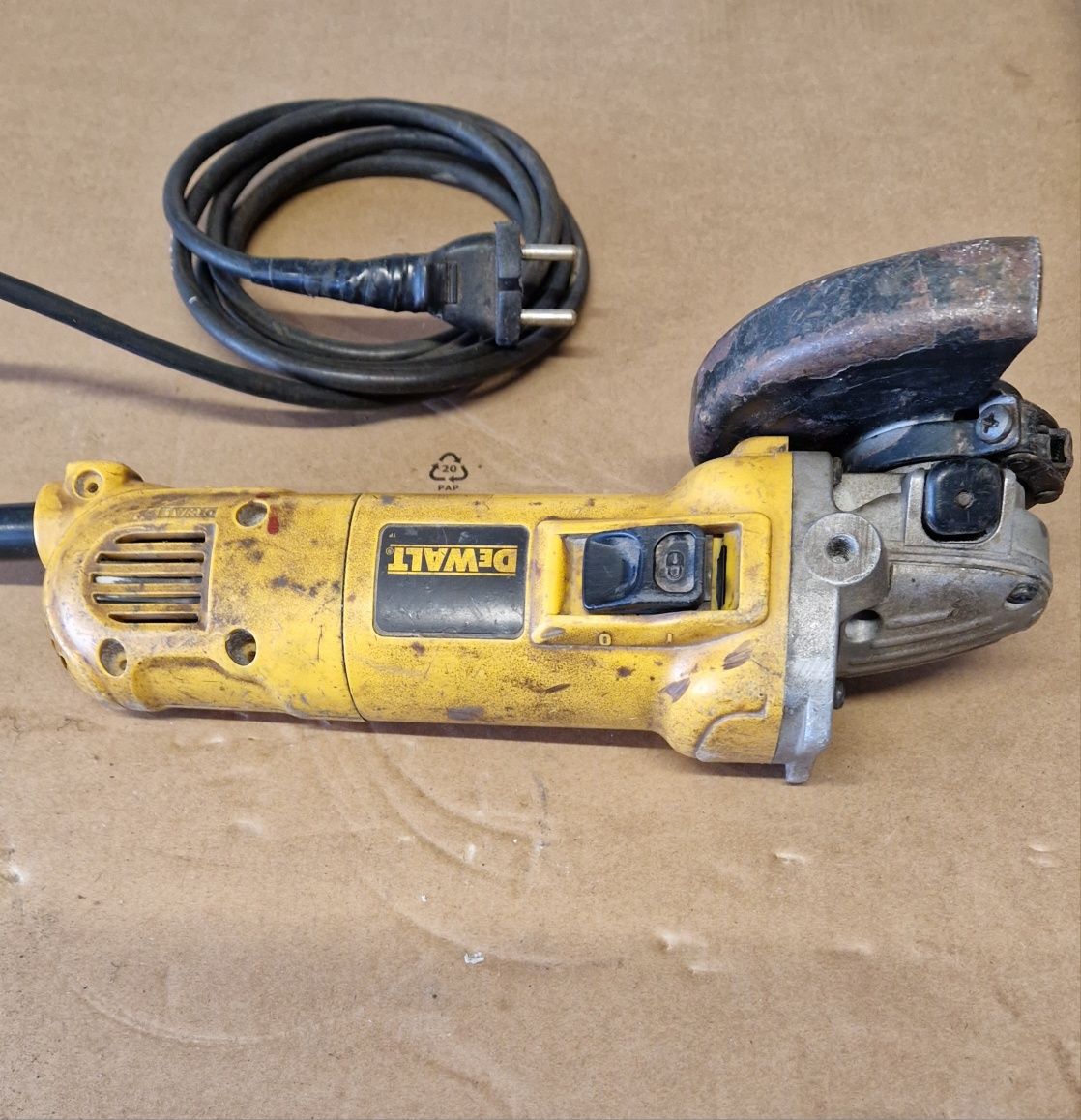 Rebarbadora DeWalt 800w 115mm