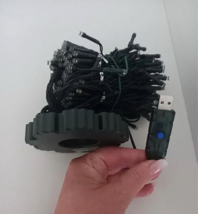 Гірлянда на ялинку