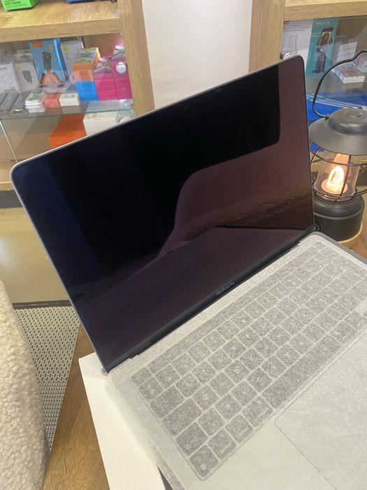 Apple MacBook Air 13" i5/8/512GB Silver/Space Gray(MVH42)/(MVH22) 2020