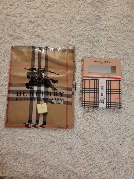 Szalik Burberry hustka kaszmirowy pudełku