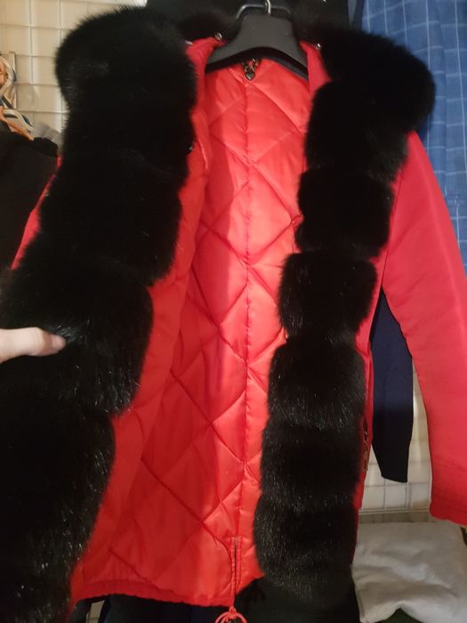Тепла парка з натуральним хутром 38-42 (S) розмір
