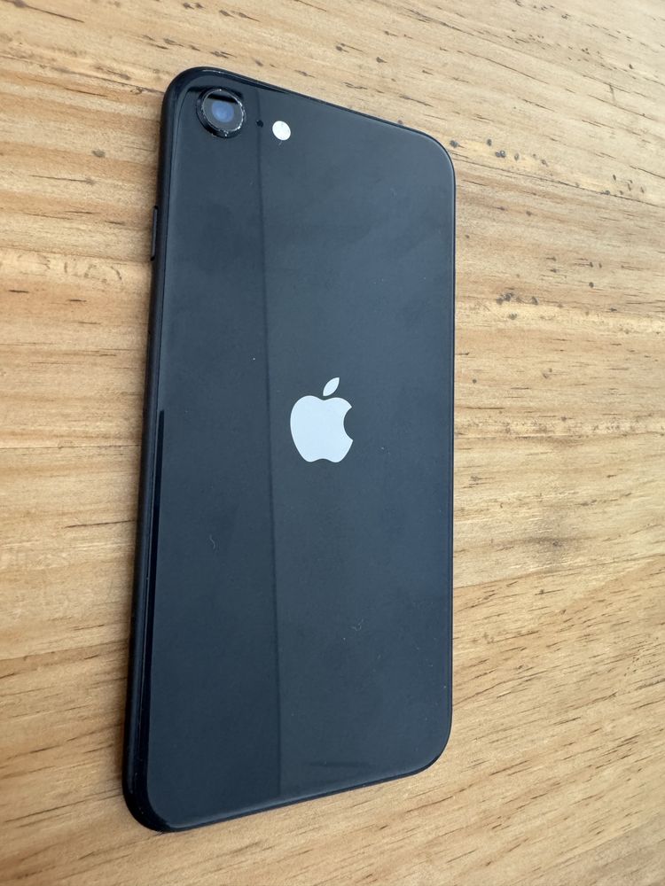 Apple iPhone SE 2a geração 64GB