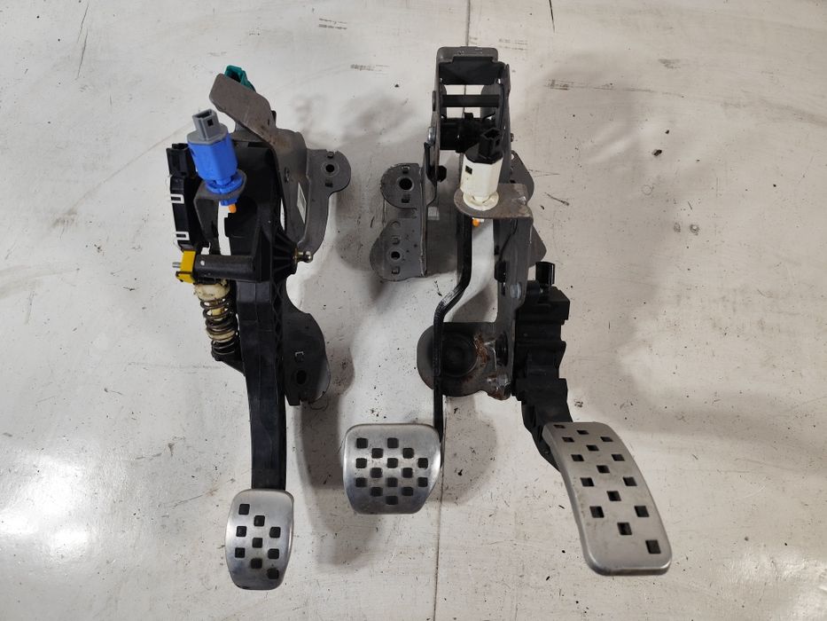 Renault Megane III GT Pedały Nakładki Na Pedały Sport Oryg WLKP