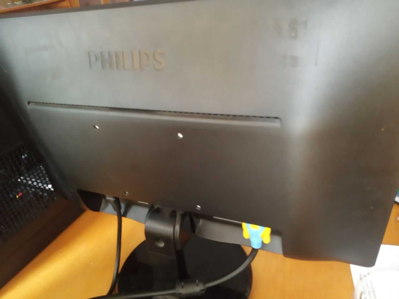 Монитор Philips 206v4l