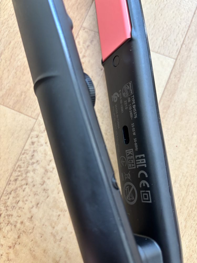 Випрамляч для волосся Philips BHS 376/00