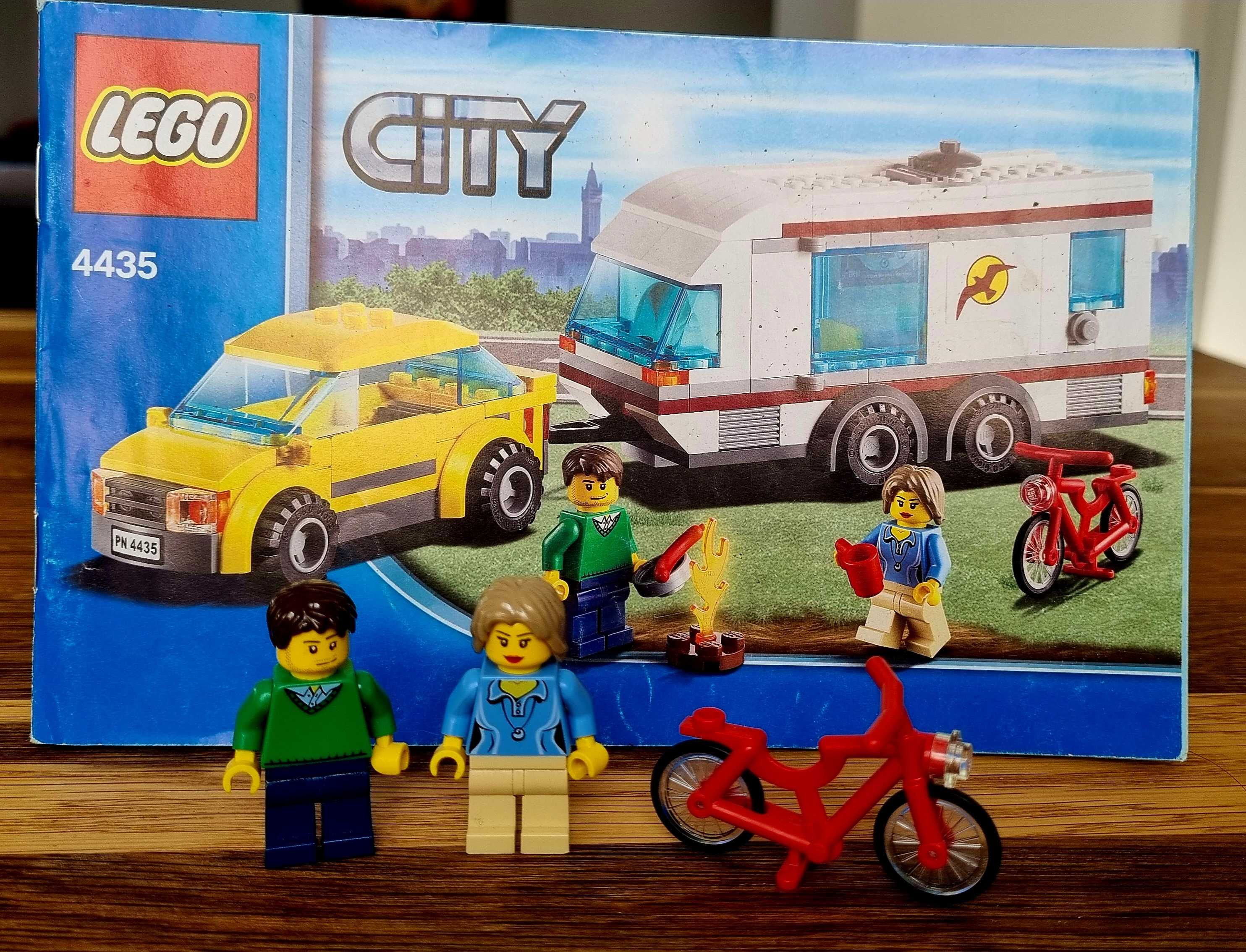 LEGO City 4435 Kamper