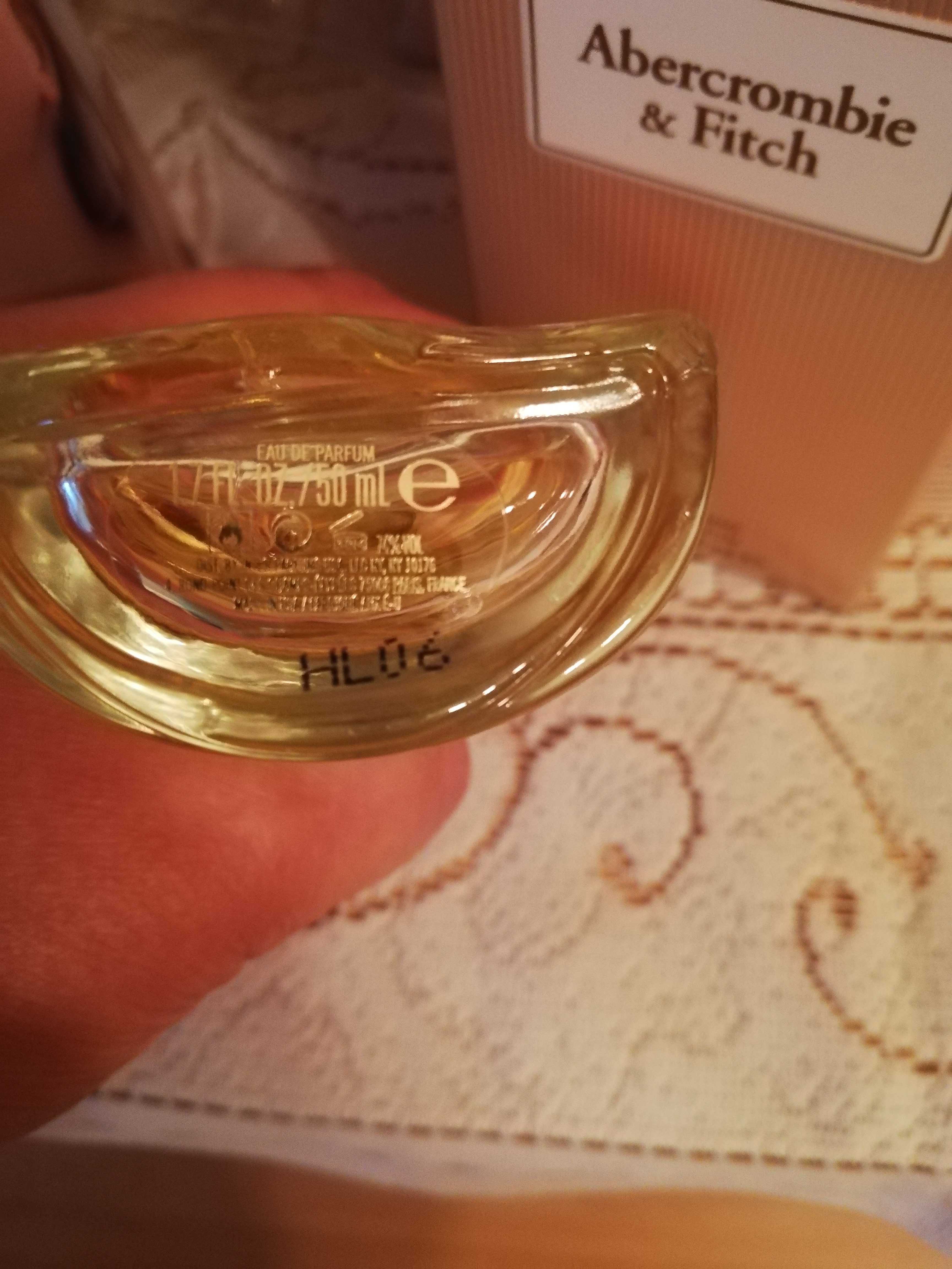 Perfumy Abercrombie & Fitch First Instinct Sheer EDP.