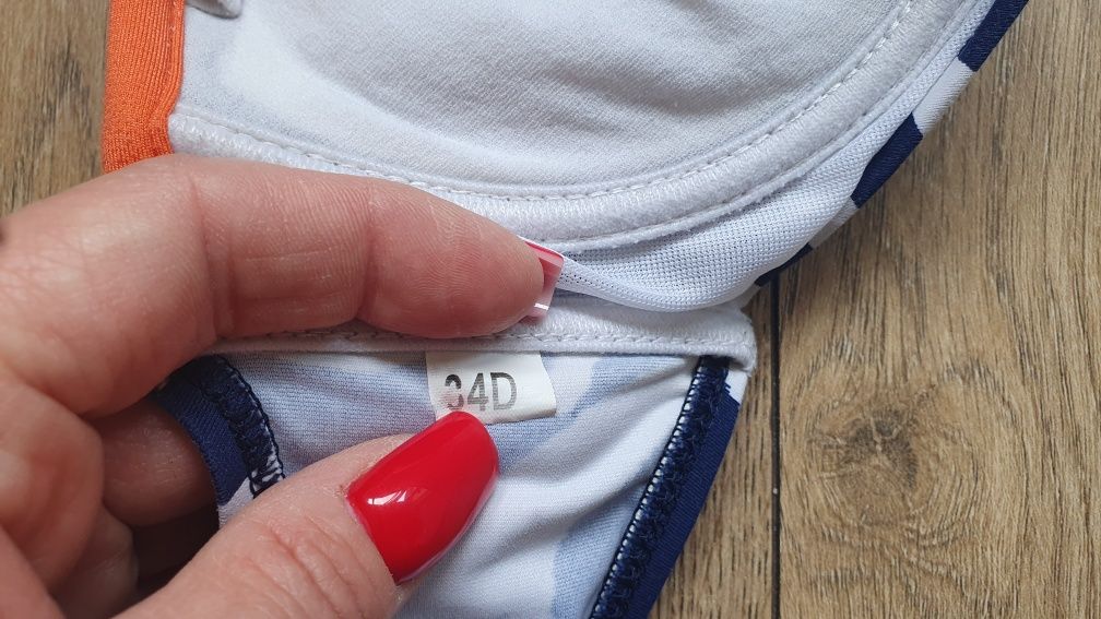 Dwuczęściowy strój kąpielowy z wyjmowanym push up 34 D
