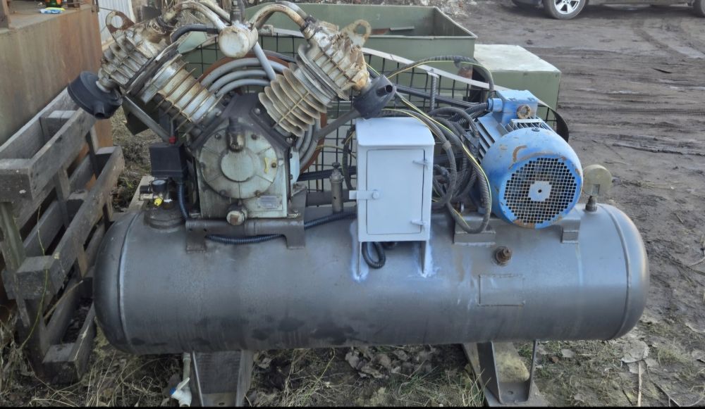 Компрессор С 416М з мотором на 11 kw