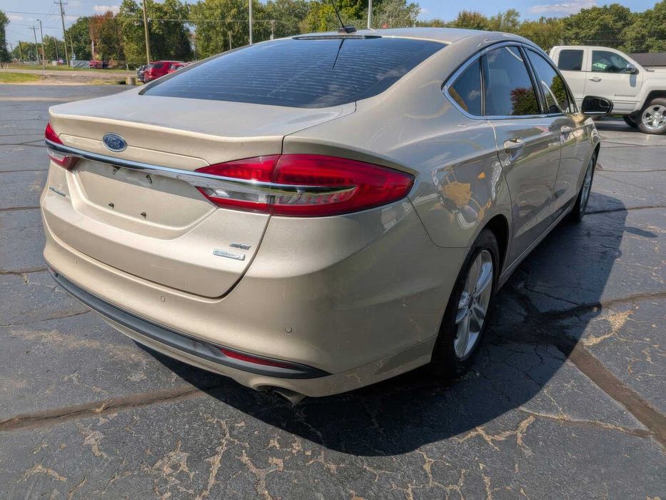 Ford Fusion SE      2018