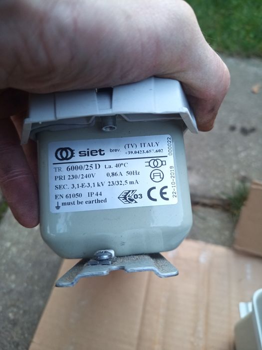 Transformator do neonów tr9000/25d