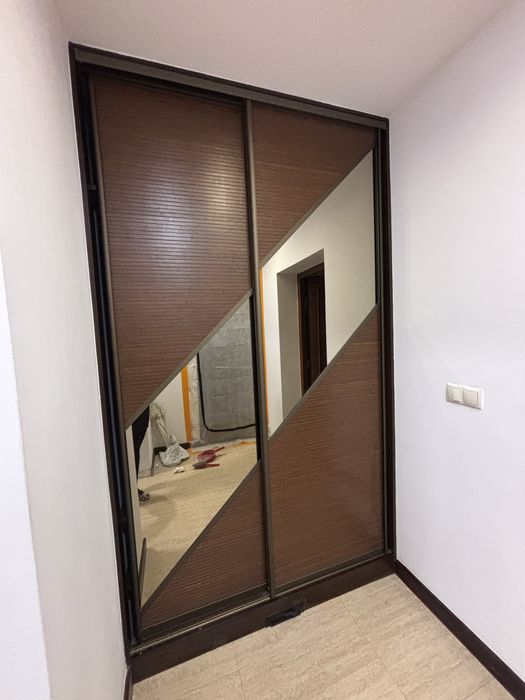 Sprzedam szafe przesuwna do zabudowy