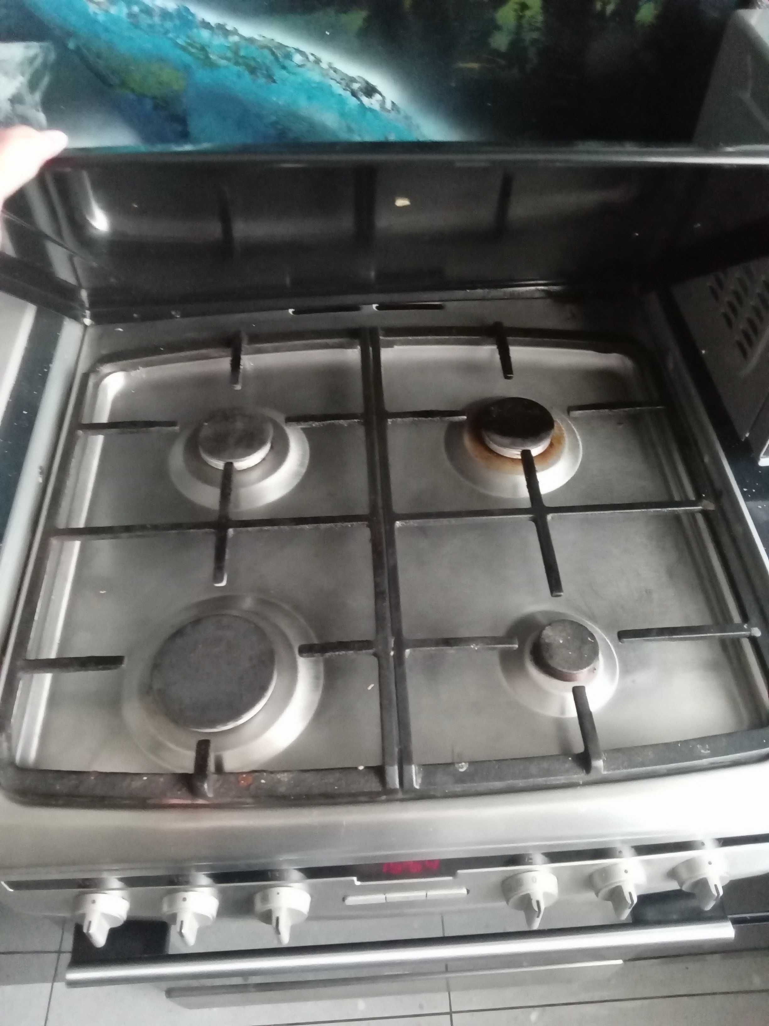 Kuchenka gazowa elektryczna