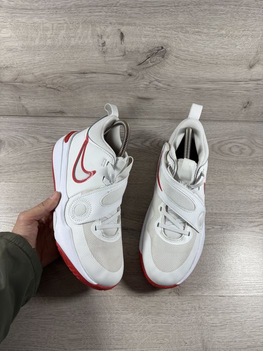 Nike Basketball на хлопчика в зал кросівки 38 розмір