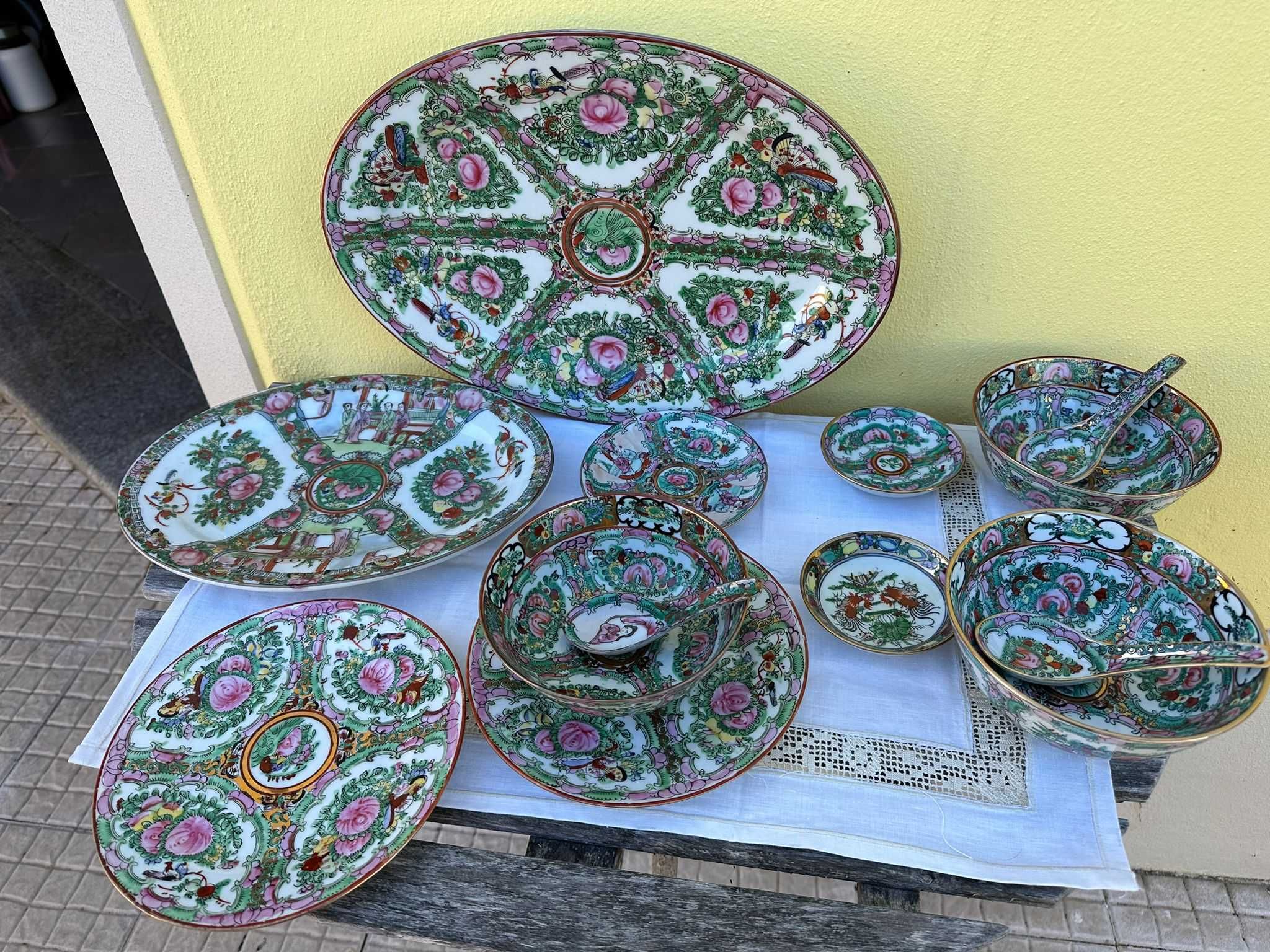 Conjunto de loiça chinesa em optimo estado