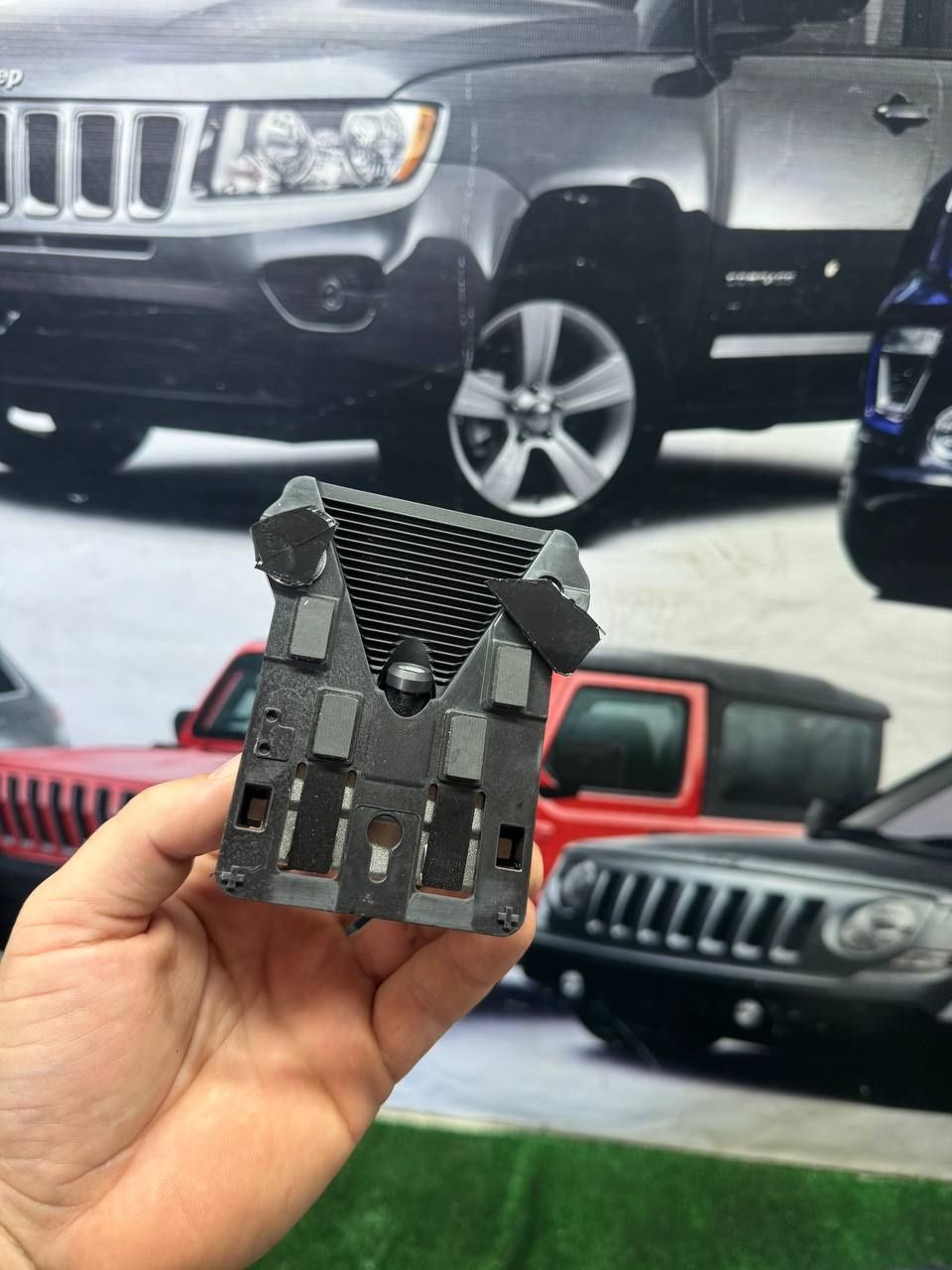 Передня камера Jeep Compass 2022-2025 68444384AE