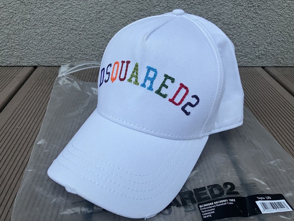 Dsquared2 luksusowa damska czapka Nowa White