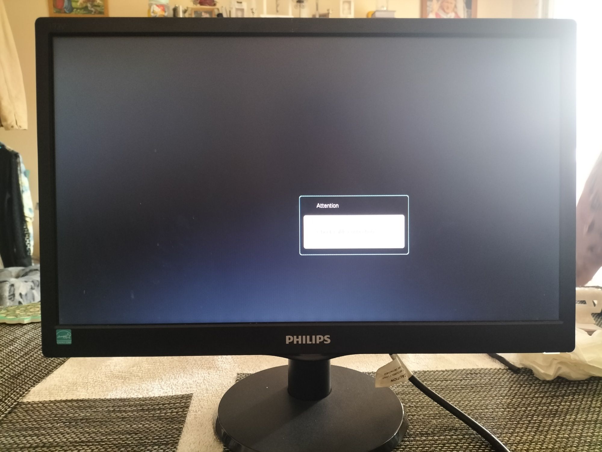 Monitor Philips 18 cali model 193V5LSB2/10