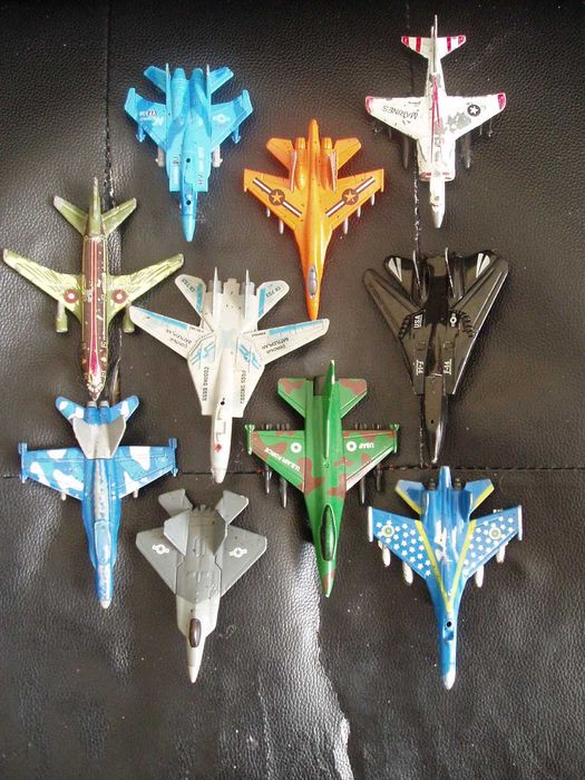 Доброго дня! Продаю літачки