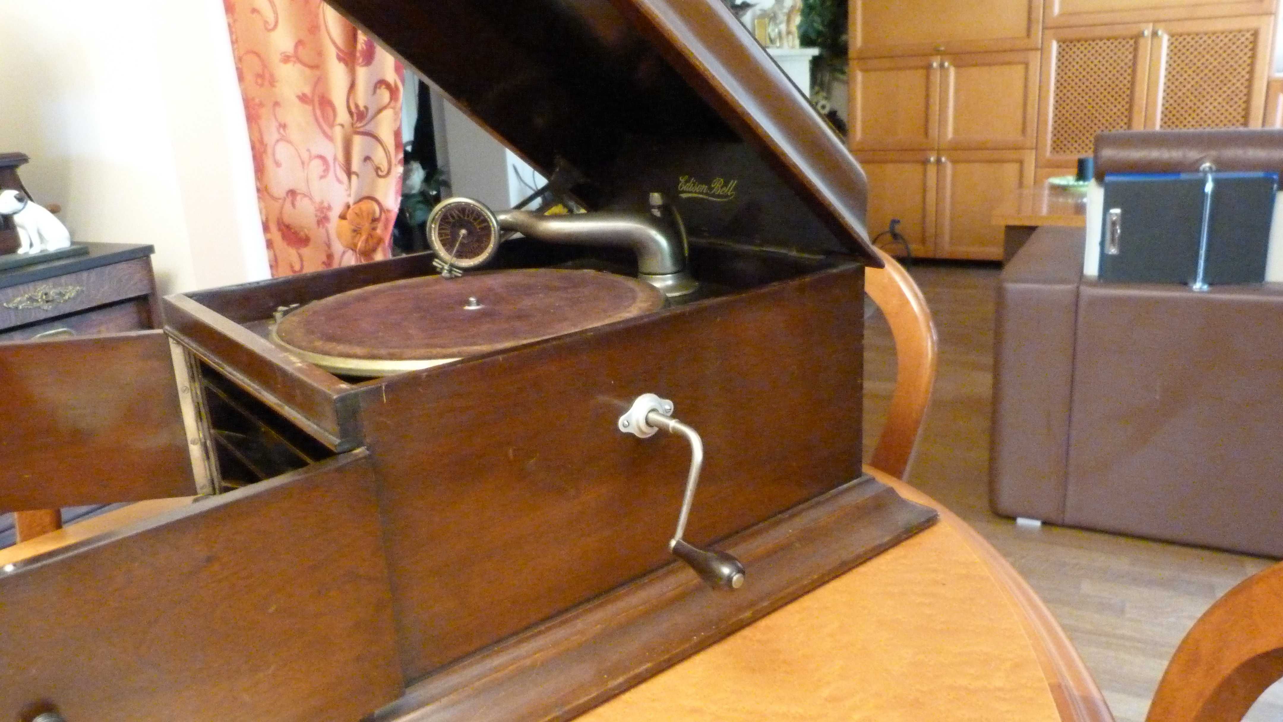 Gramofon Edison Bell