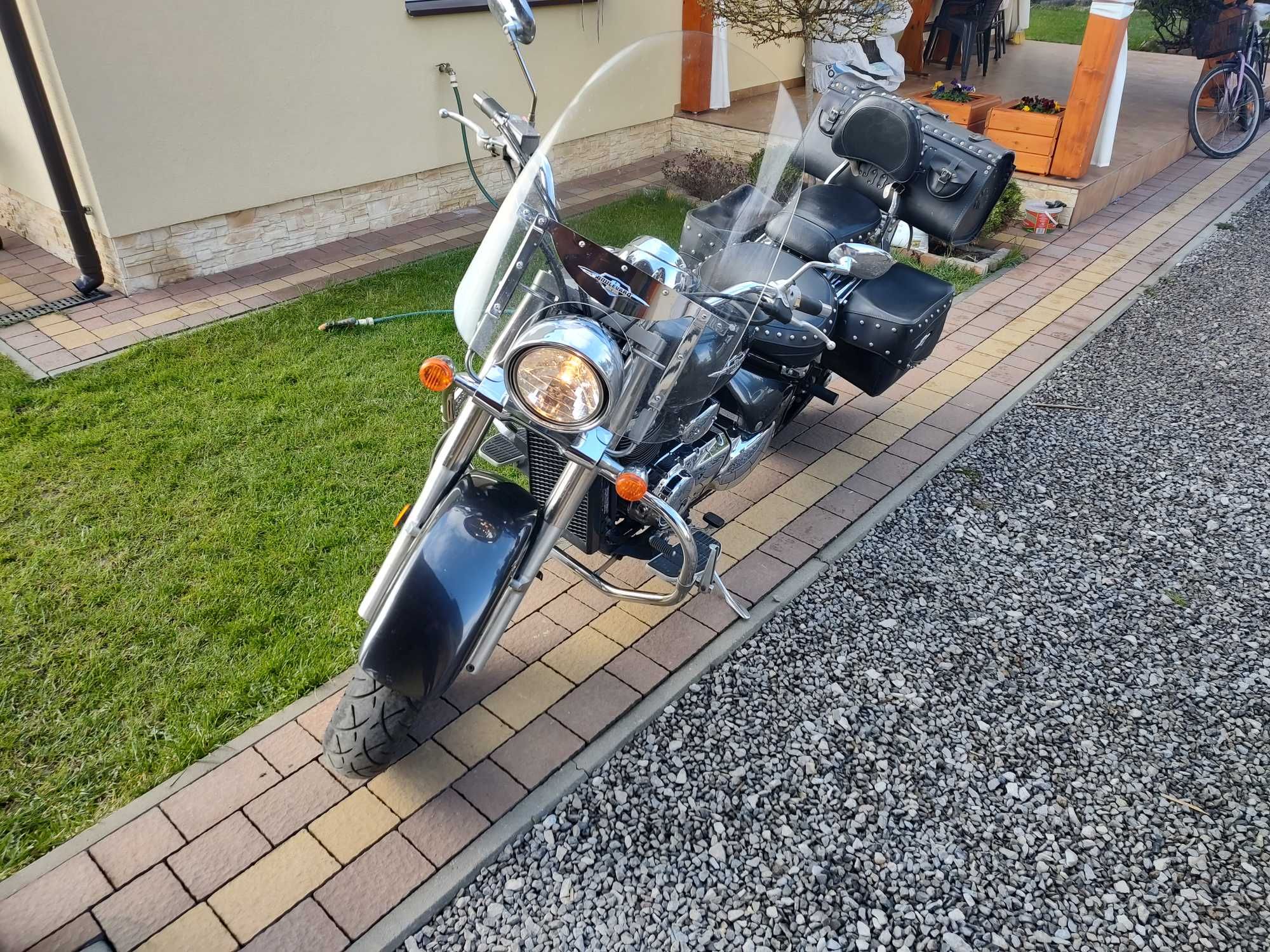 Suzuki VL 800 Boulevard