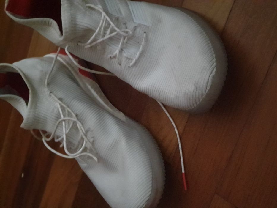 Sapatilha adidas Predator Boost Brancas