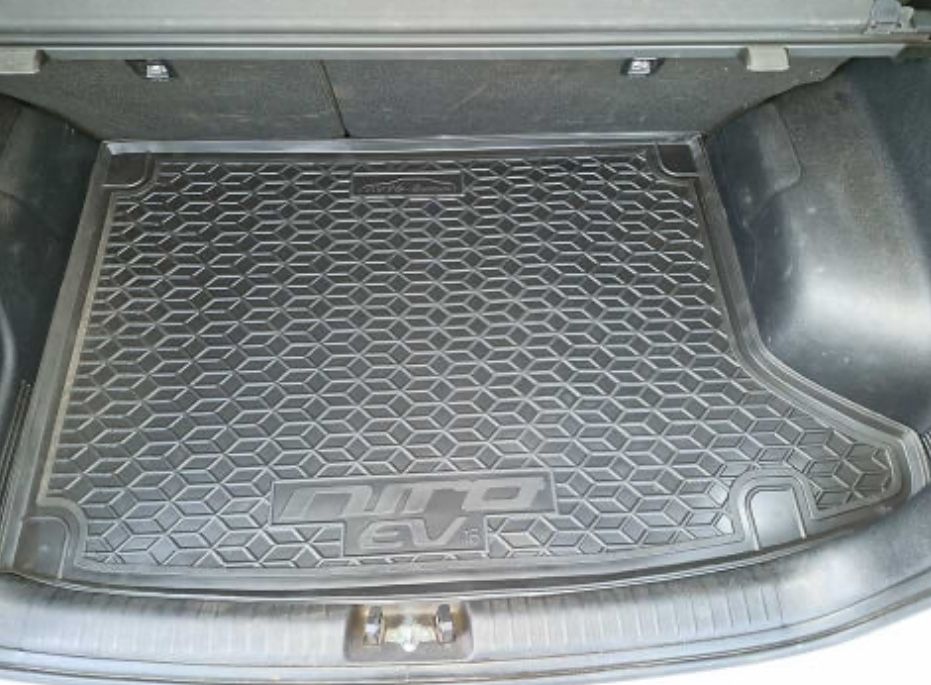 КОВРИКИ В САЛОН і БАГАЖНИК з високими бортиками! Є на всі марки авто!