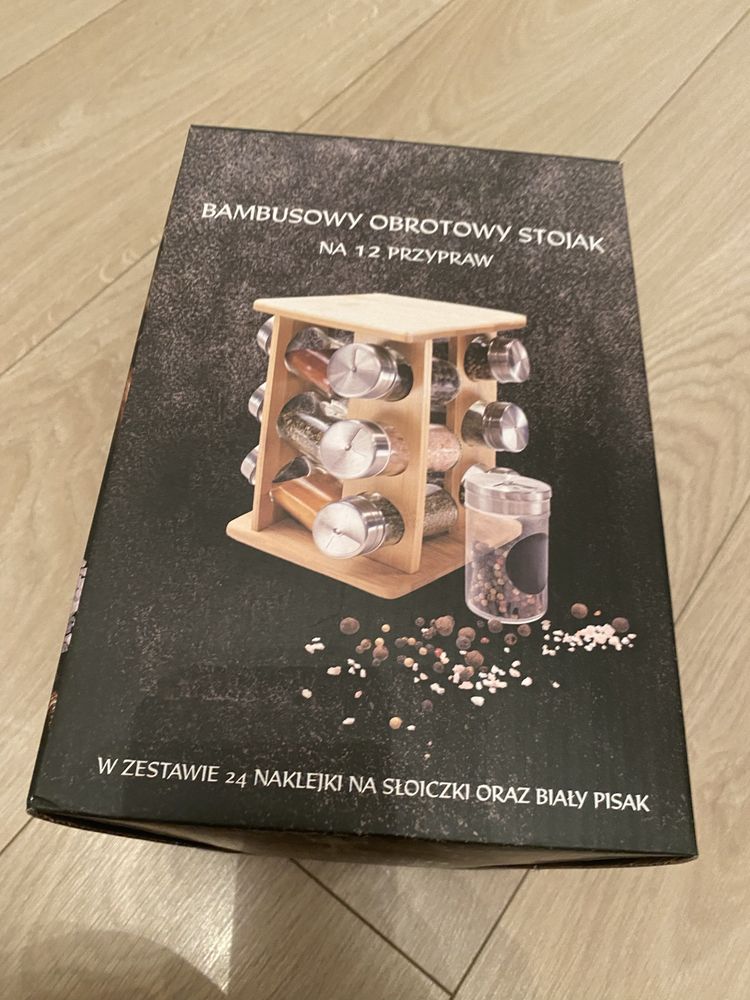 Bambusowy obrotowy stojak na 12 przypraw