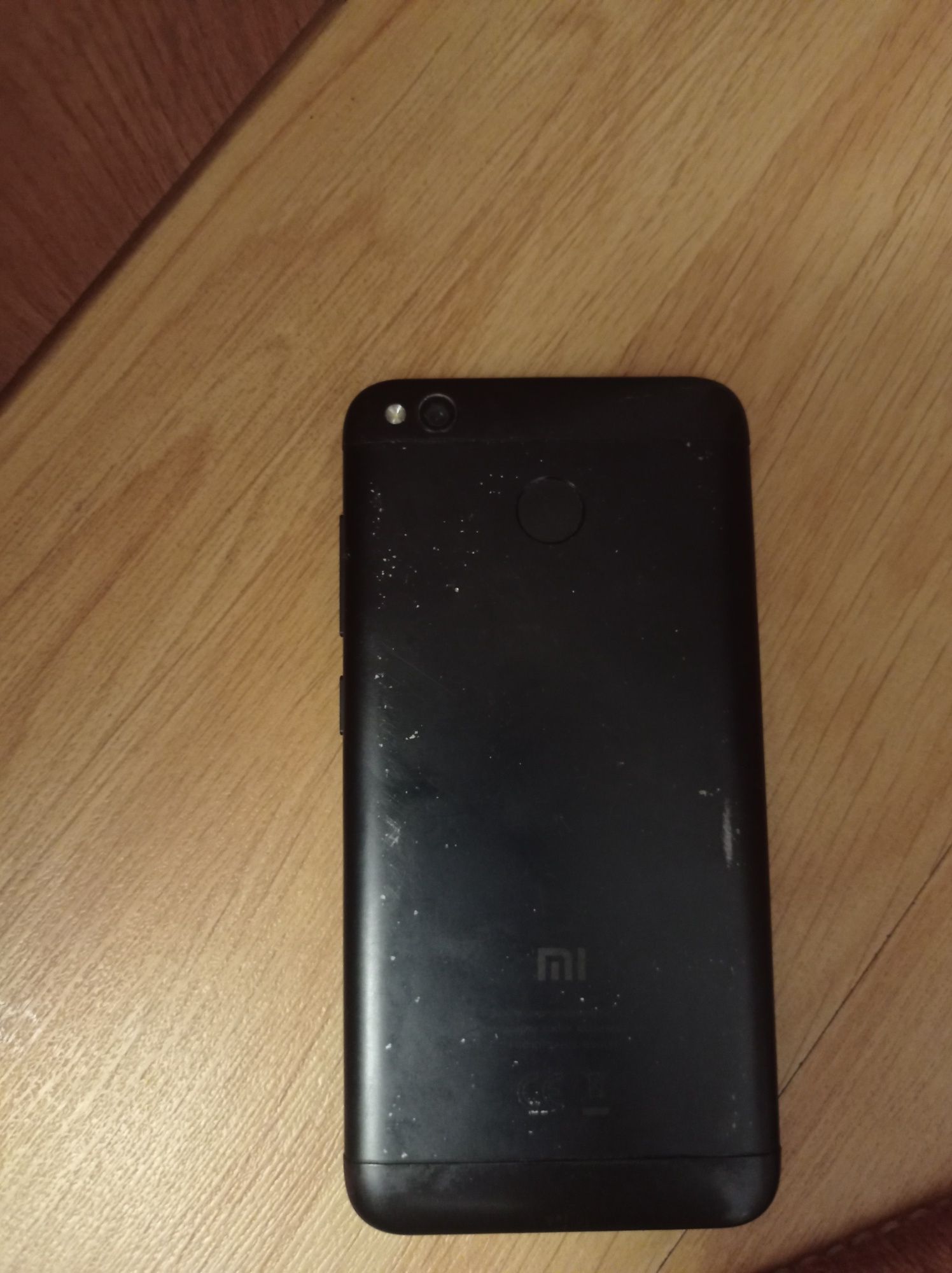 Телефон Xiaomi Redmi