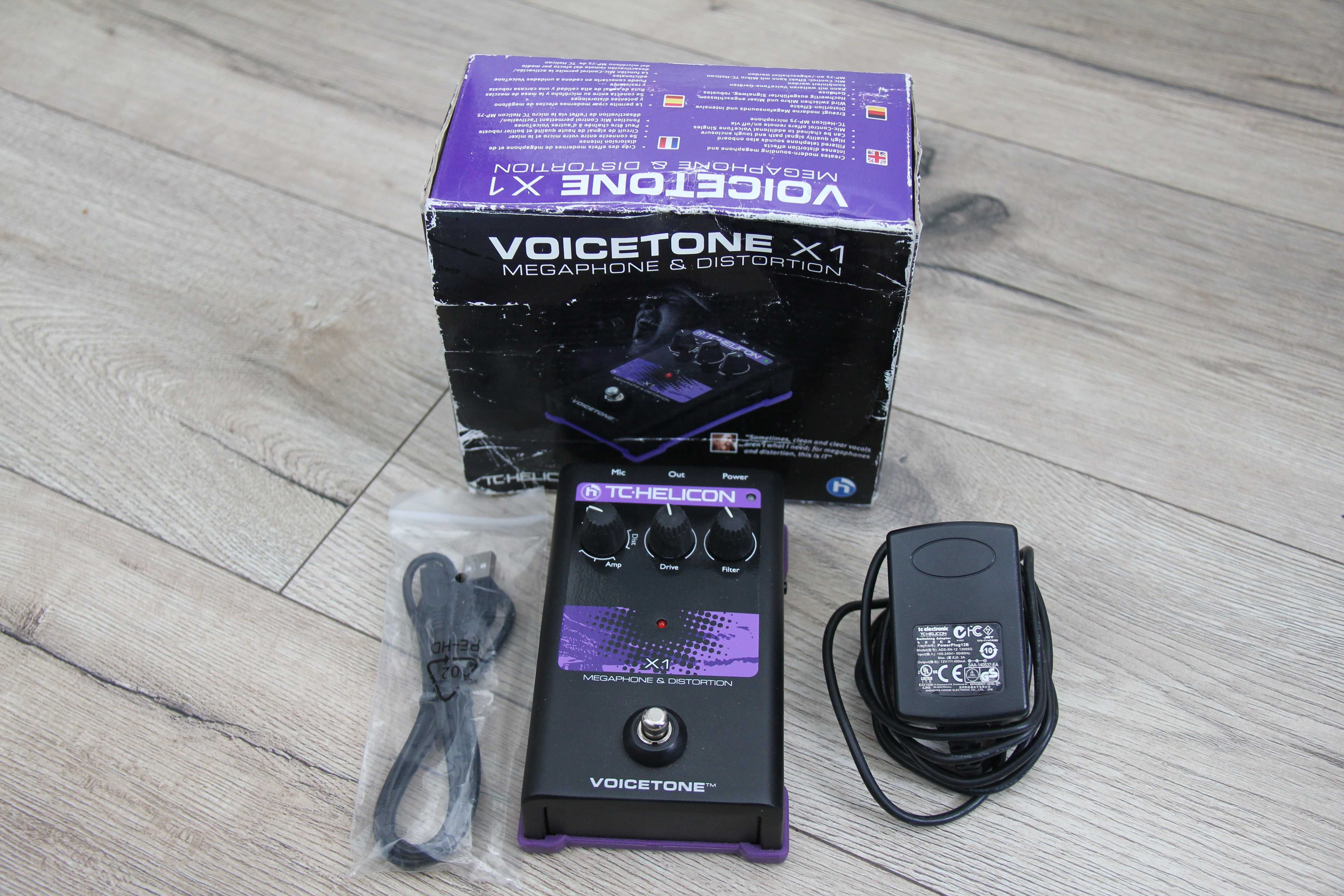TC Helicon VoiceTone X1 Megaphone & Distortion