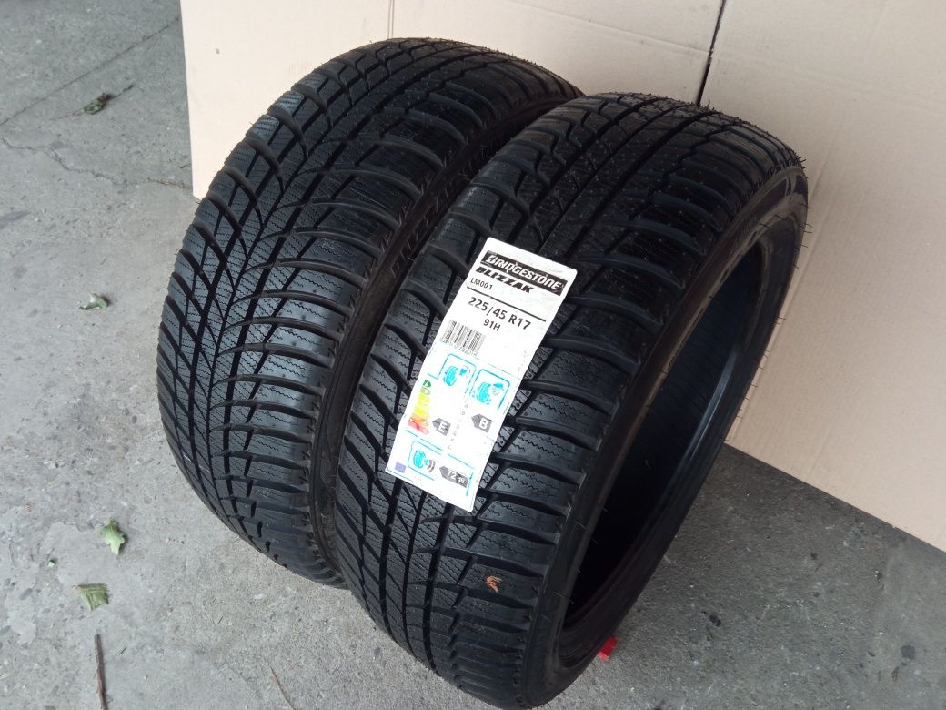 Opony zimowe NOWE 225/45/17 Bridgestone