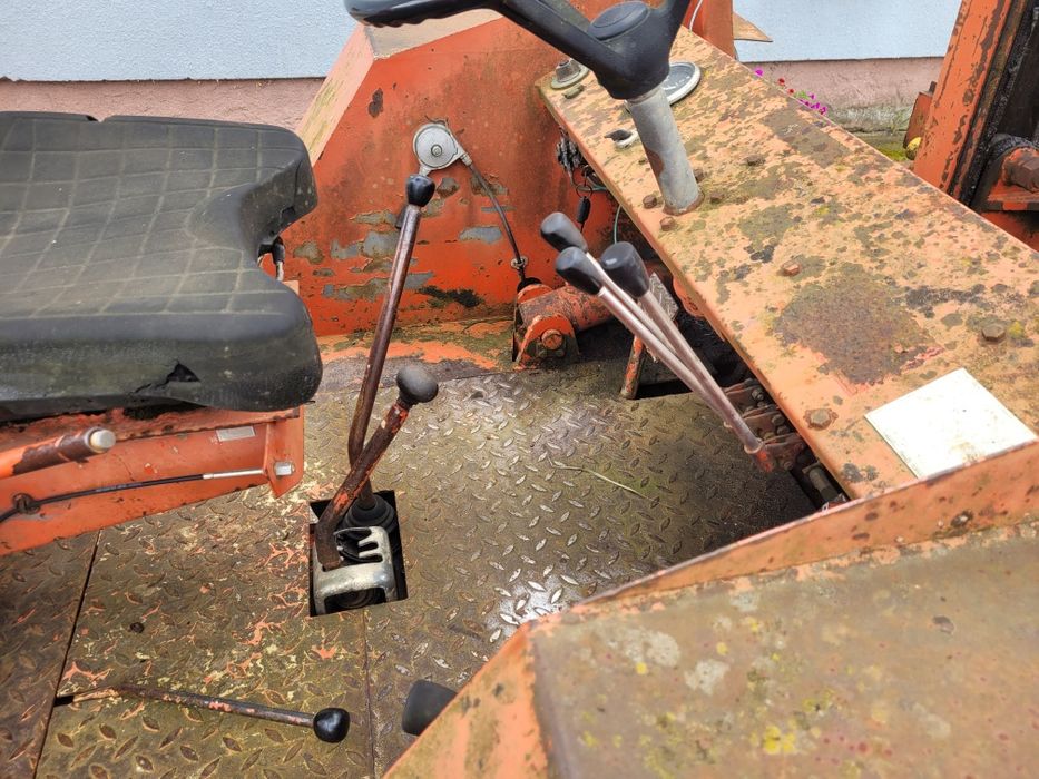 Wuzek widlowy terenowy manitou 4x4